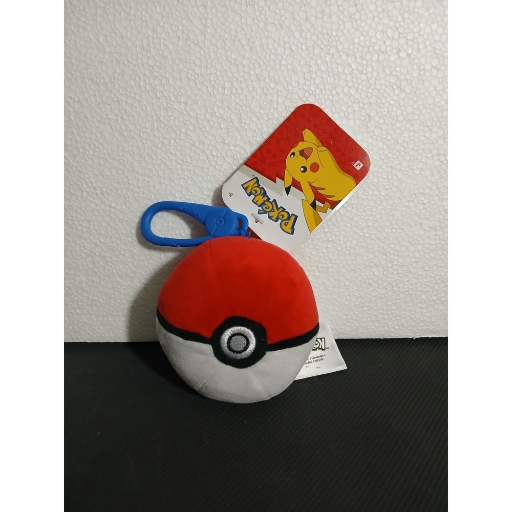Pokémon Jazwares Poke Ball Plush Keychain Clip